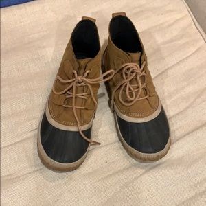 Sorel shoes size 7.5